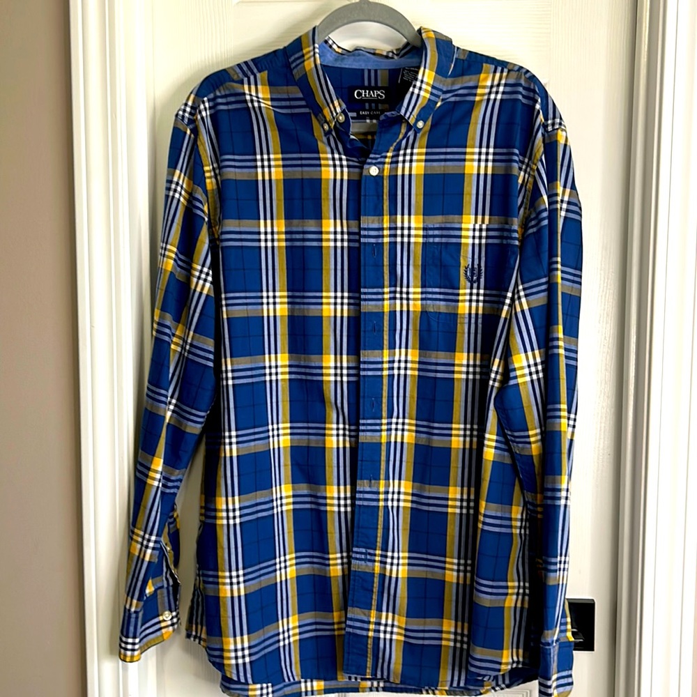 CHAPS Button Down Shirt